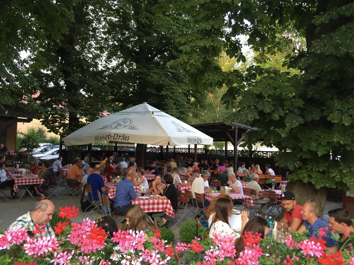 Zum Ochsen Hotel Stadtbergen ภายนอก รูปภาพ